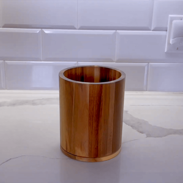 Video 360 rotating utensil holder